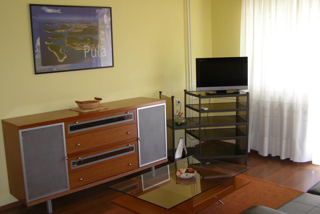 Apartment Vallelunga Pula Chambre photo